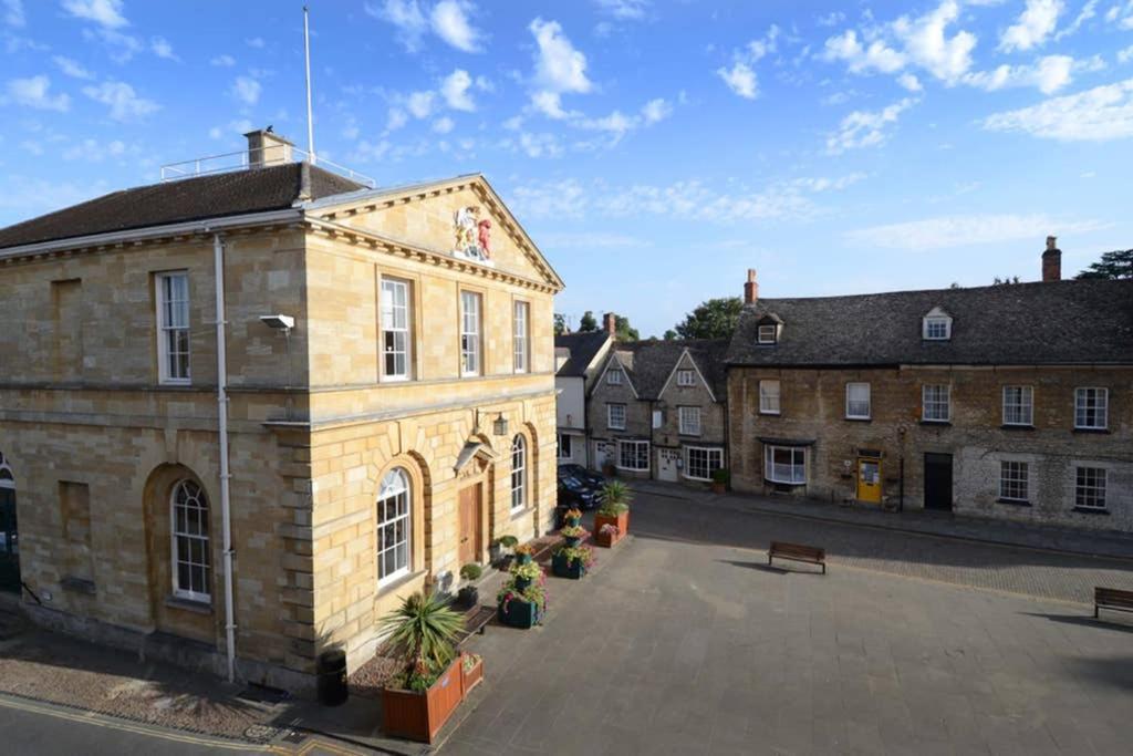 Oxfordshire Living - The Spencer Apartment - Вудсток Екстер'єр фото